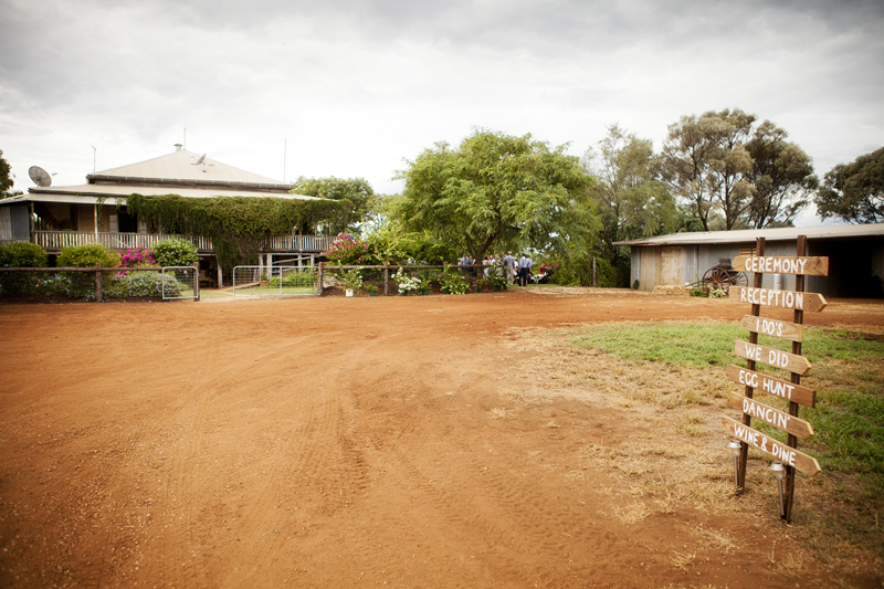 outback wedding in Clermont, QLD