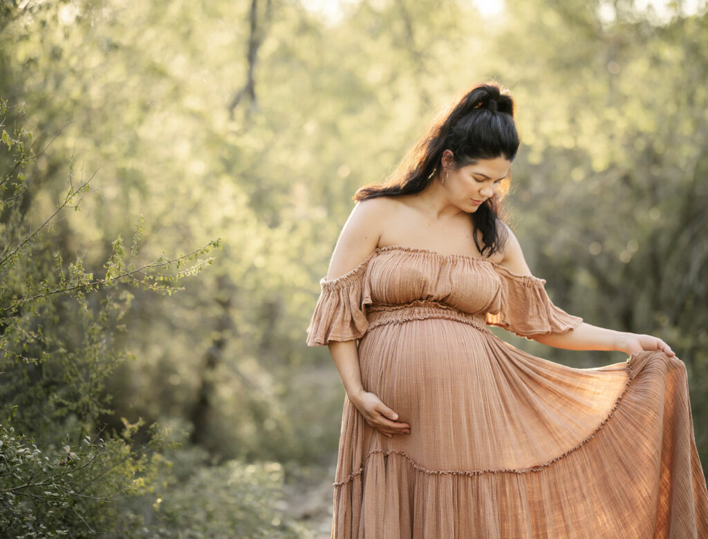 Elegant outdoor maternity portrait of Bethany in afternoon light