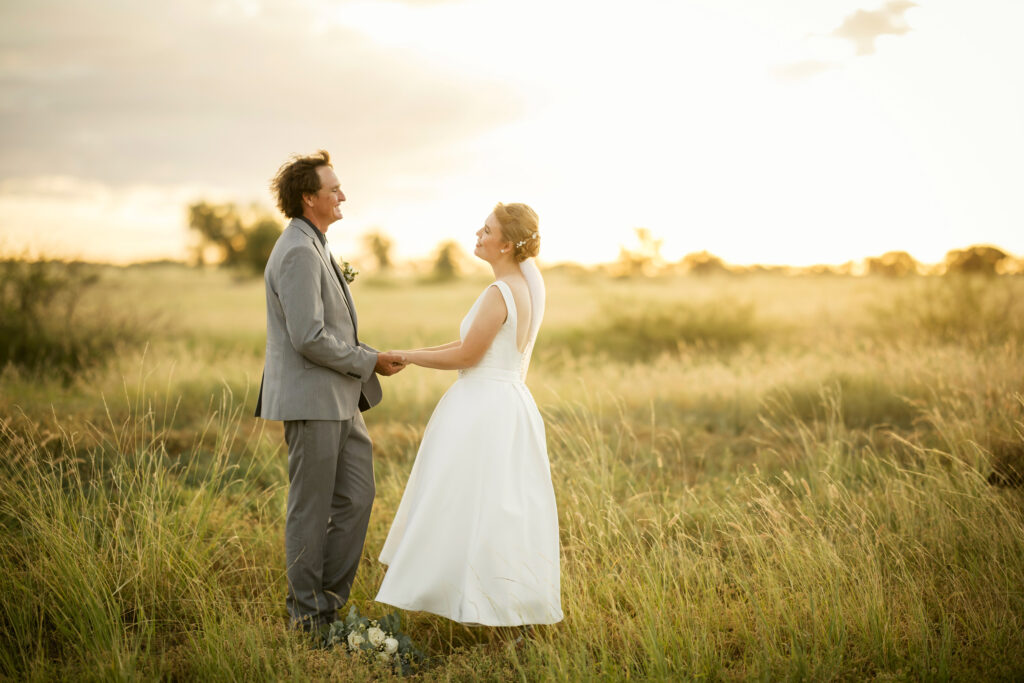 wedding couple looking comfortable in front of the camera because they chose a wedding photographer that made them feel themselves